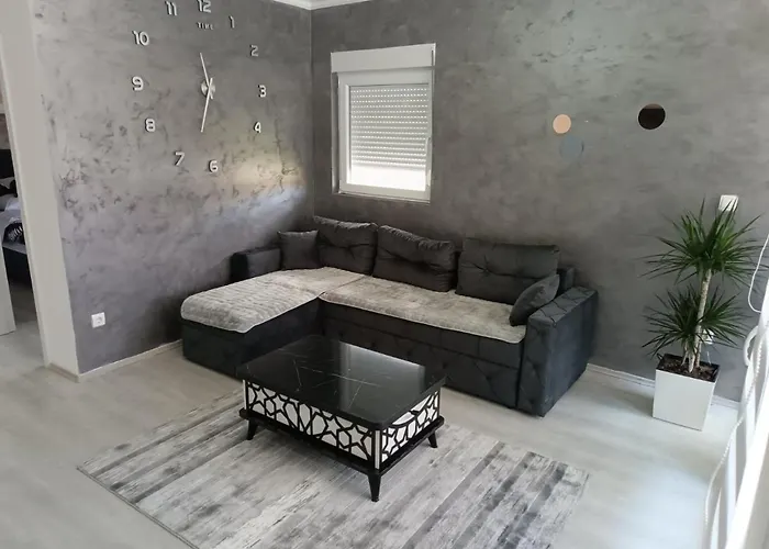 Atos דירה בלגרד